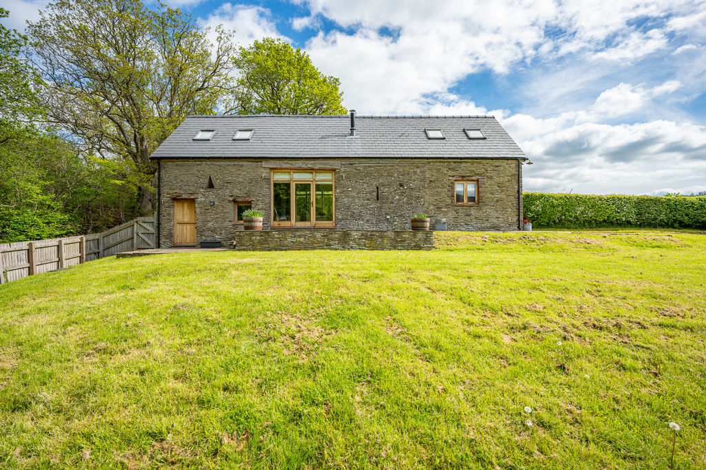 Barn- click for photo gallery